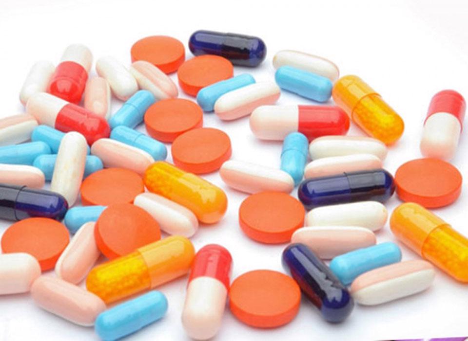 Thu hồi toàn quốc các lô thuốc sản xuất từ 2 lô nguyên liệu Methylprednisolone - Ảnh 1.