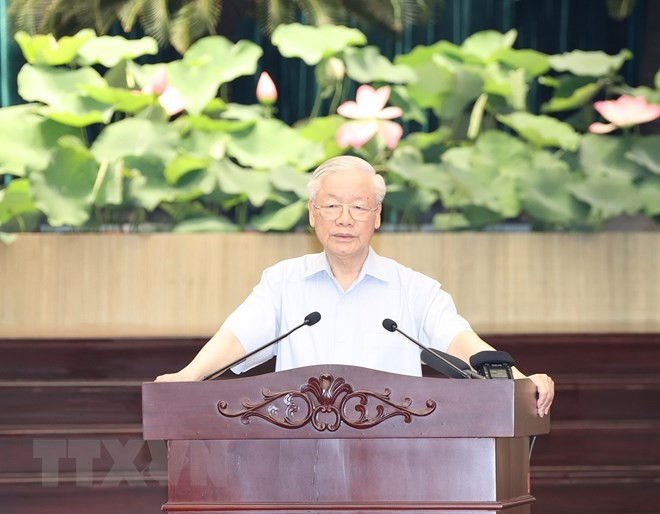 Tổng Bí thư Nguyễn Phú Trọng: TP.HCM cần tạo bước đột phá mạnh hơn nữa, vai trò đầu tàu cả nước - Ảnh 3.
