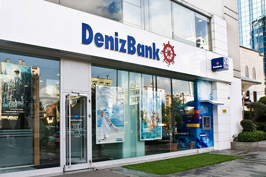 İşbank và DenizBank là hai trong năm ngân hàng Thổ Nhĩ Kỳ, cùng với VakıfBank, Ziraat Bank và Halkbank thuộc sở hữu nhà nước, là những thành viên của hệ thống thanh toán Mir do ngân hàng trung ương Nga phát triển như một giải pháp thay thế trong nước cho Visa và Mastercard.