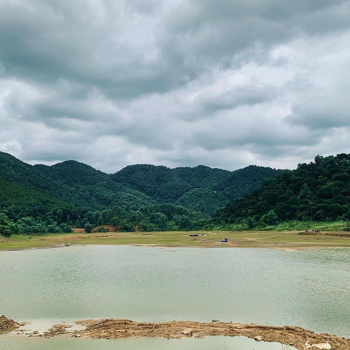 Xa nội thành, khám phá những hồ nước siêu đẹp ở ngoại thành Hà Nội - Ảnh 4.