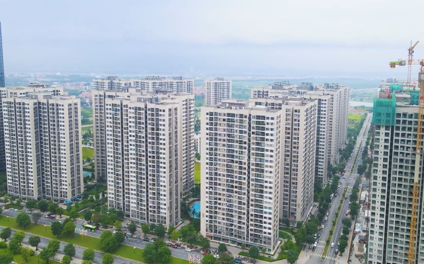 Chuyên gia dự báo giá chung cư vẫn chưa thể giảm từ nay đến cuối năm 2022 (Ảnh: Thái Nguyễn)