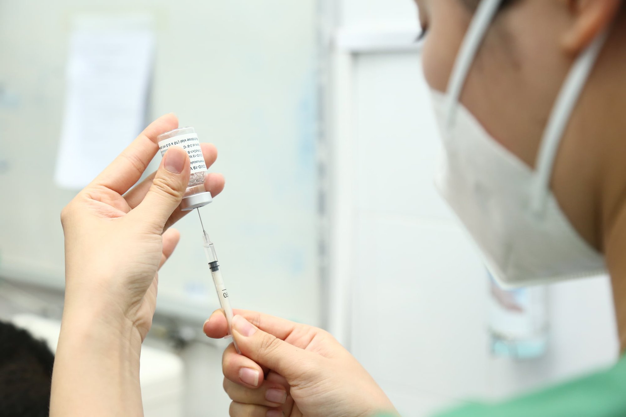 Rà soát, thống kê để chuẩn bị tiêm vaccine Covid-19 cho trẻ từ 6 tháng-dưới 5 tuổi khi đủ điều kiện - Ảnh 1.