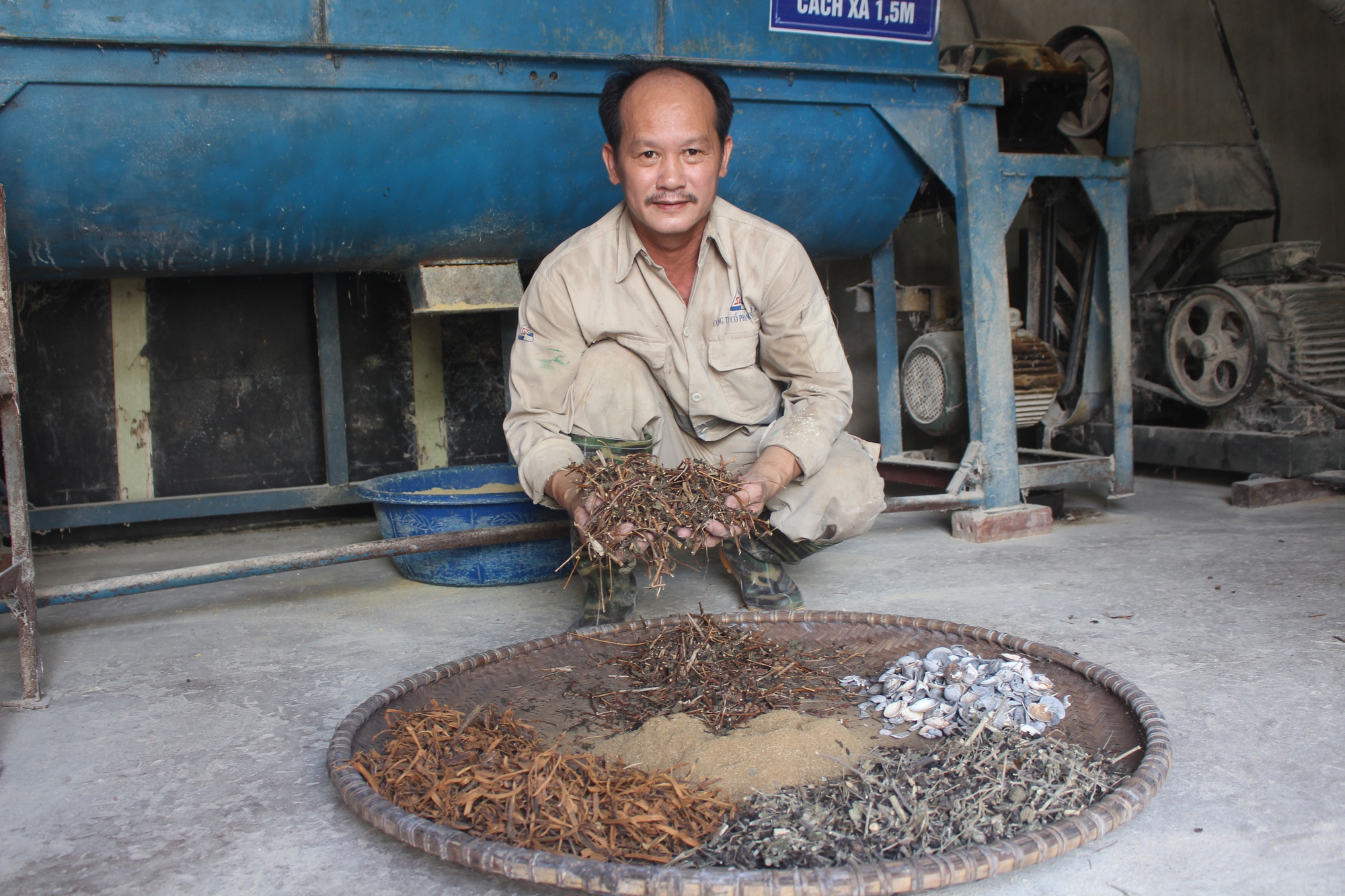 Chuyên gia “mách nước” giúp người chăn nuôi giảm chi phí thức ăn - Ảnh 2.