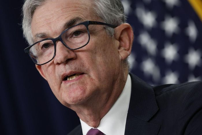 Fed có thể đưa lãi suất lên mức 4,6% trong năm 2023 để chống lạm phát - Ảnh 1.
