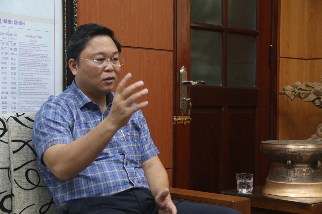Chủ tịch Quảng Nam yêu cầu hủy các cuộc họp không cần thiết để phòng chống bão Noru - Ảnh 1.