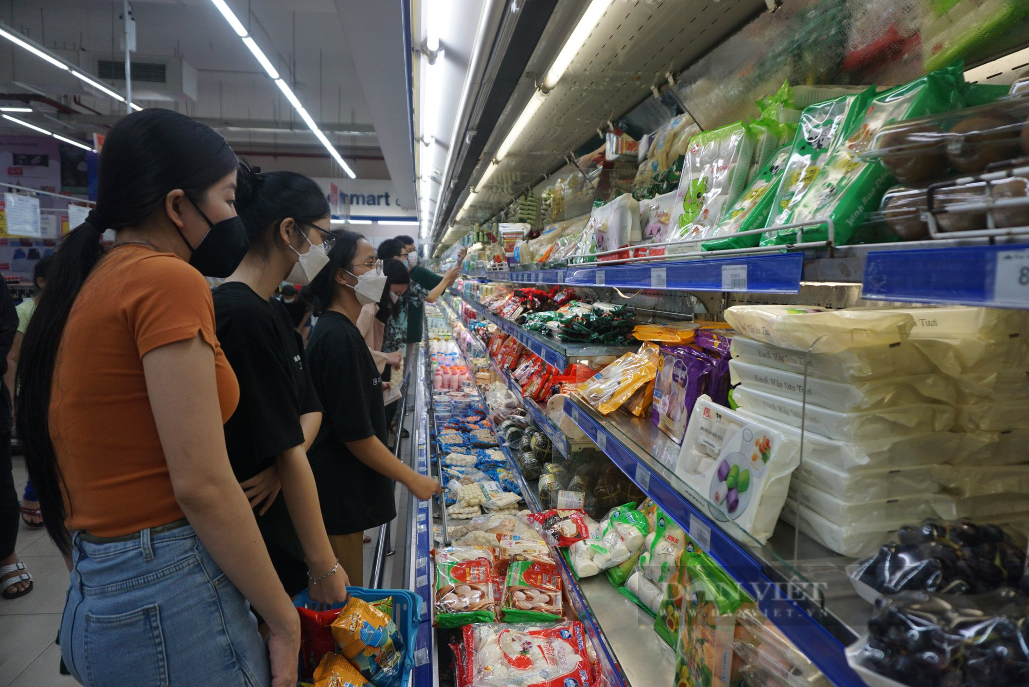 Dừng chợ từ 12h trưa 27/9, người dân Đà Nẵng đổ xô mua thực phẩm trữ bão - Ảnh 3.