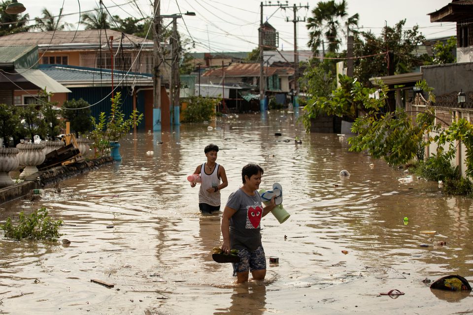 Tổng thống Philippines ra lệnh viện trợ cho các khu vực bị bão Noru ảnh hưởng, ghi nhận 5 nhân viên cứu hộ thiệt mạng - Ảnh 1.