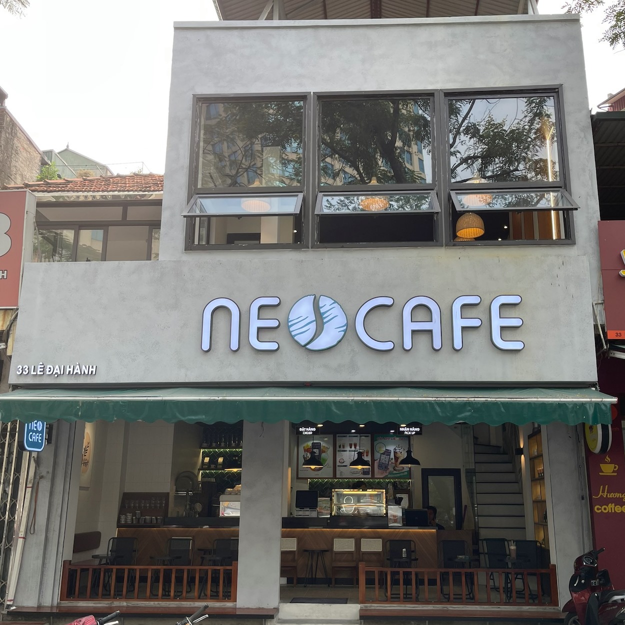Thưởng thức cafe trứng thơm ngậy, đậm đà hút khách tại những quán cafe nổi danh Hà thành - Ảnh 1.