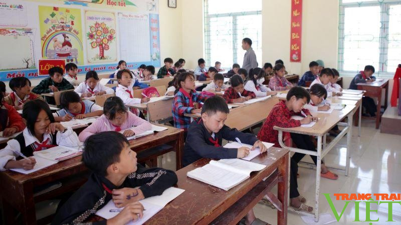 Ngành giáo dục Lai Châu: Nhiều khó khăn đầu năm học mới - Ảnh 5.