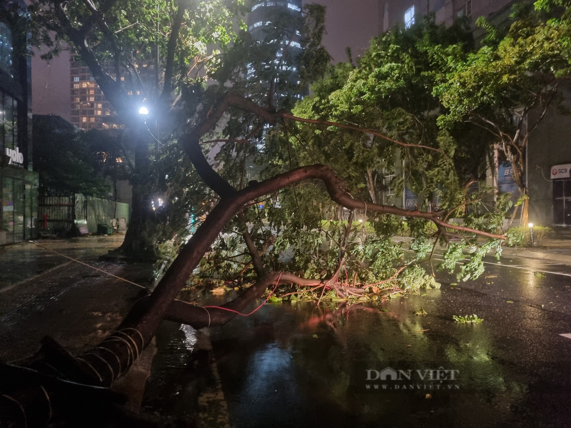 Đà Nẵng &quot;nín thở&quot; chờ siêu bão  - Ảnh 5.