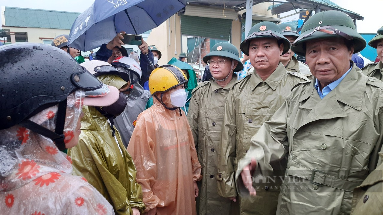 Phó Thủ tướng Lê Văn Thành chỉ đạo công tác phòng chống trước khi bão Noru đổ bộ - Ảnh 3.