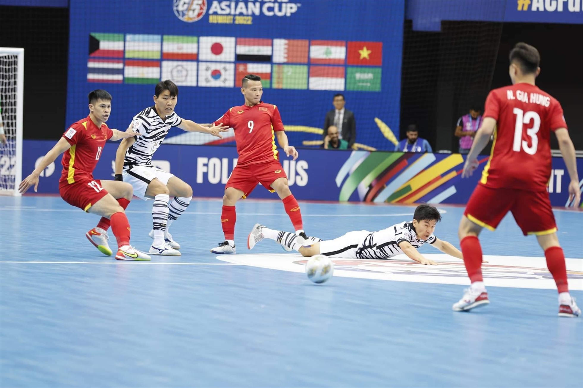 Thái Huy, Đức Hòa lập cú đúp giúp ĐT Futsal Việt Nam thắng đậm Hàn Quốc - Ảnh 1.