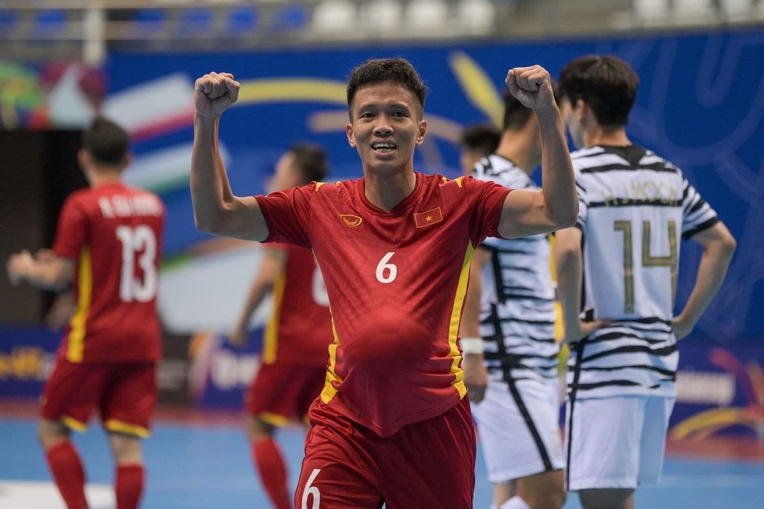 Thái Huy, Đức Hòa lập cú đúp giúp ĐT Futsal Việt Nam thắng đậm Hàn Quốc - Ảnh 4.