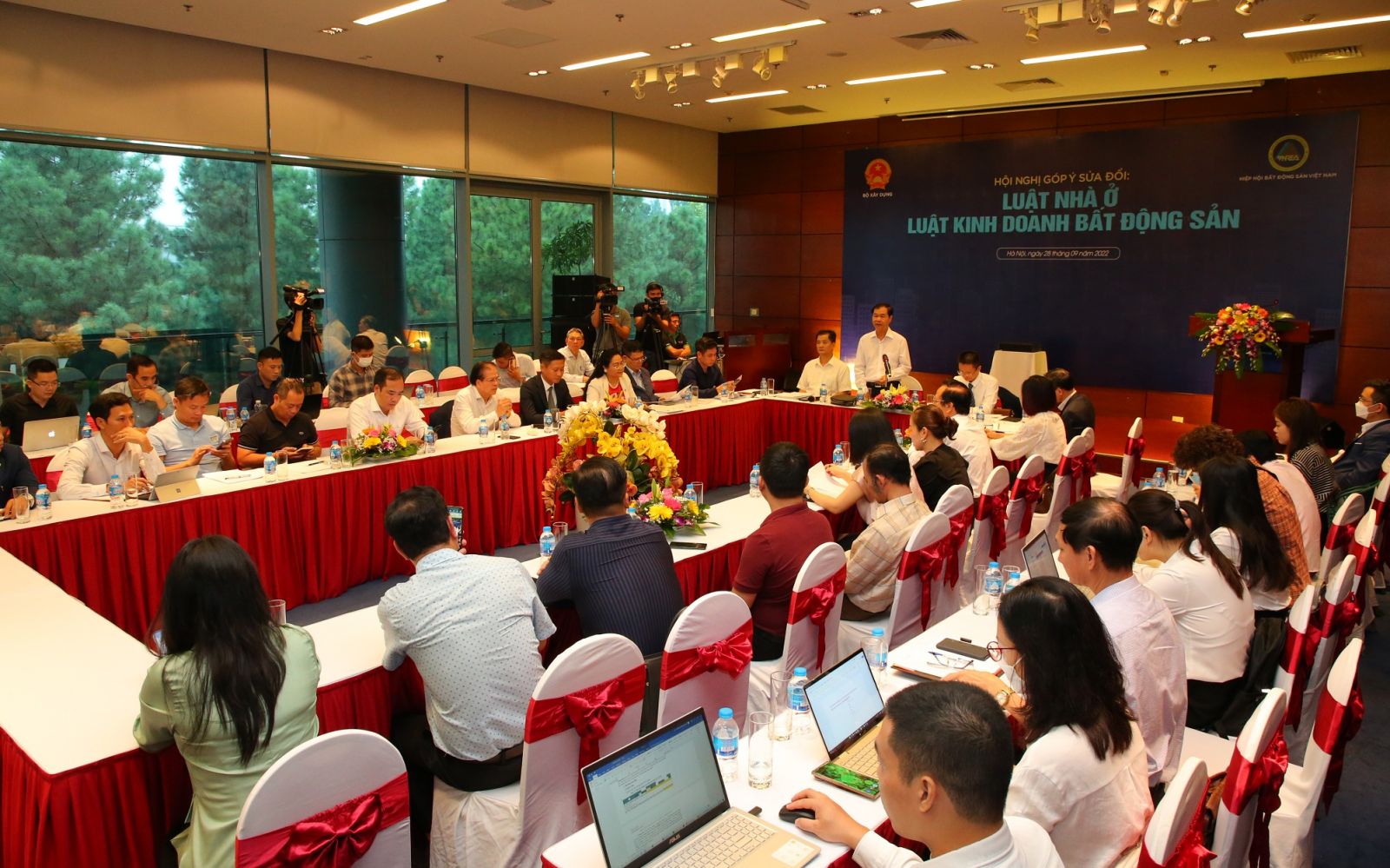 Hiệp hội Bất động sản Việt Nam tổ chức hội nghị góp ý sửa đổi Luật Nhà ở, Luật Kinh doanh Bất động sản (Ảnh: TD)