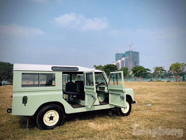 Xế cổ Land Rover của dân chơi Hà thành - Ảnh 14.