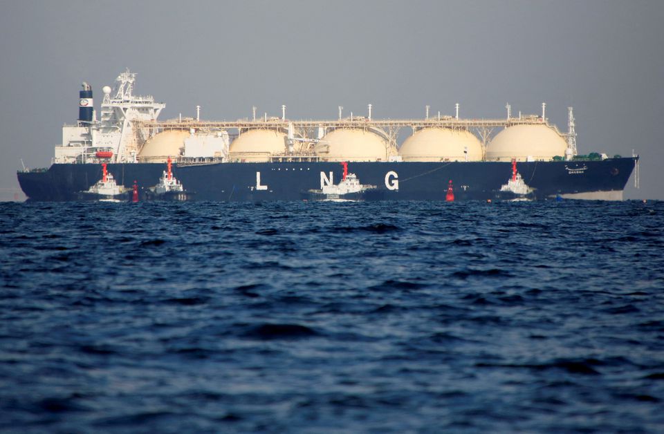 Khủng hoảng năng lượng khiến thị trường LNG rơi vào tay các tập đoàn lớn - Ảnh 1.