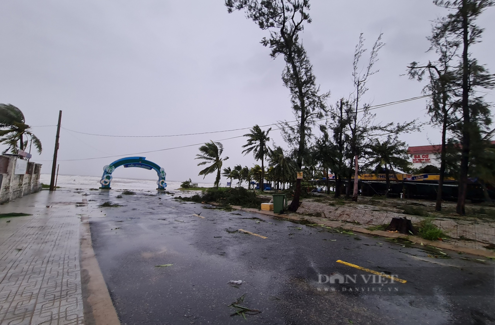 Những hình ảnh đầu tiên về siêu bão Noru mang cuồng phong đổ bộ Philippines