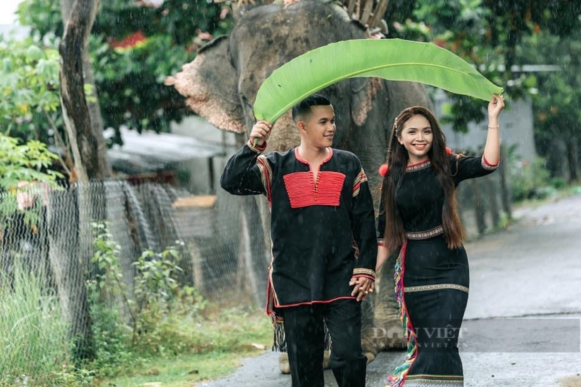 Trang phục truyền thống của Việt Nam rất đa dạng và đẹp mắt. Hãy cùng khám phá hình ảnh về trang phục truyền thống của Việt Nam để hiểu hơn về văn hóa và nghệ thuật của đất nước này.