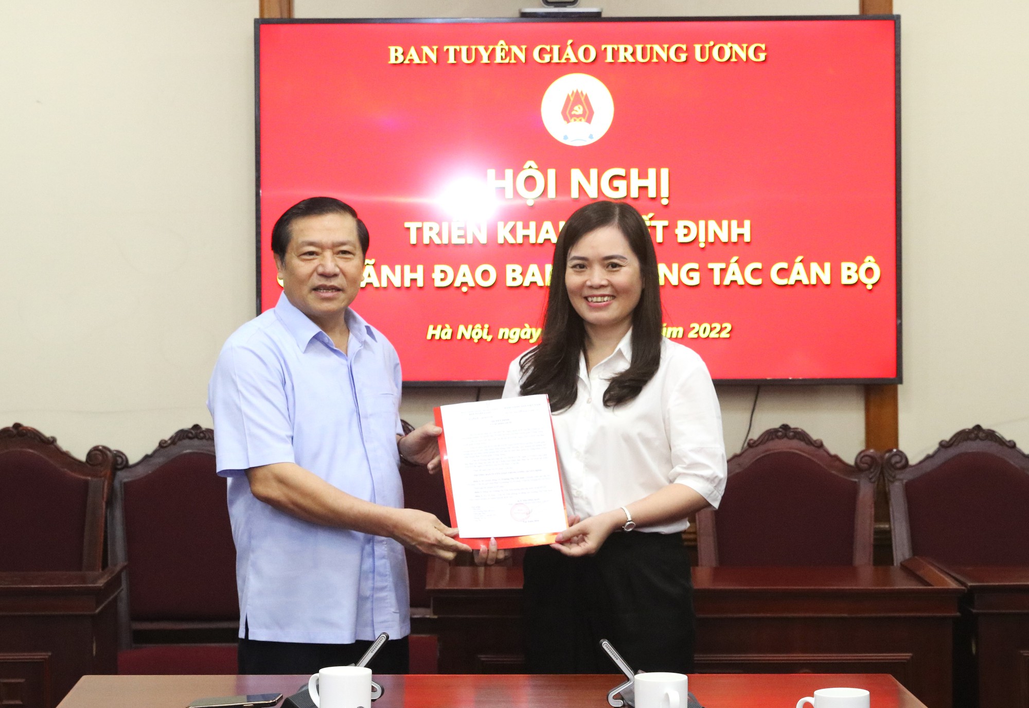 Bổ nhiệm ông Nguyễn Phú Trường làm Vụ trưởng của Ban Tuyên giáo Trung ương - Ảnh 2.