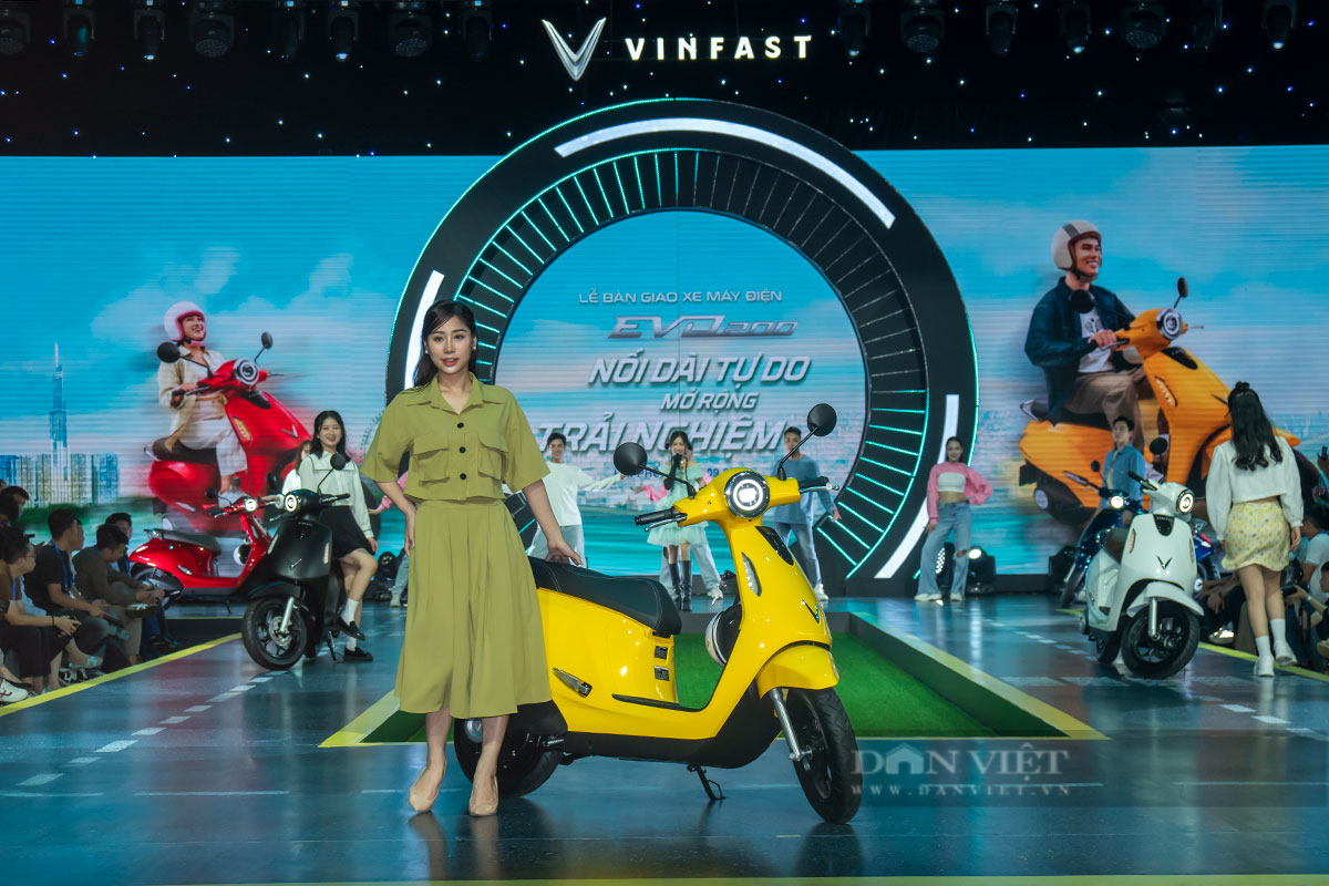 Người dùng nói gì về xe máy điện VinFast Evo200 vừa bàn giao tại Việt Nam? - Ảnh 2.
