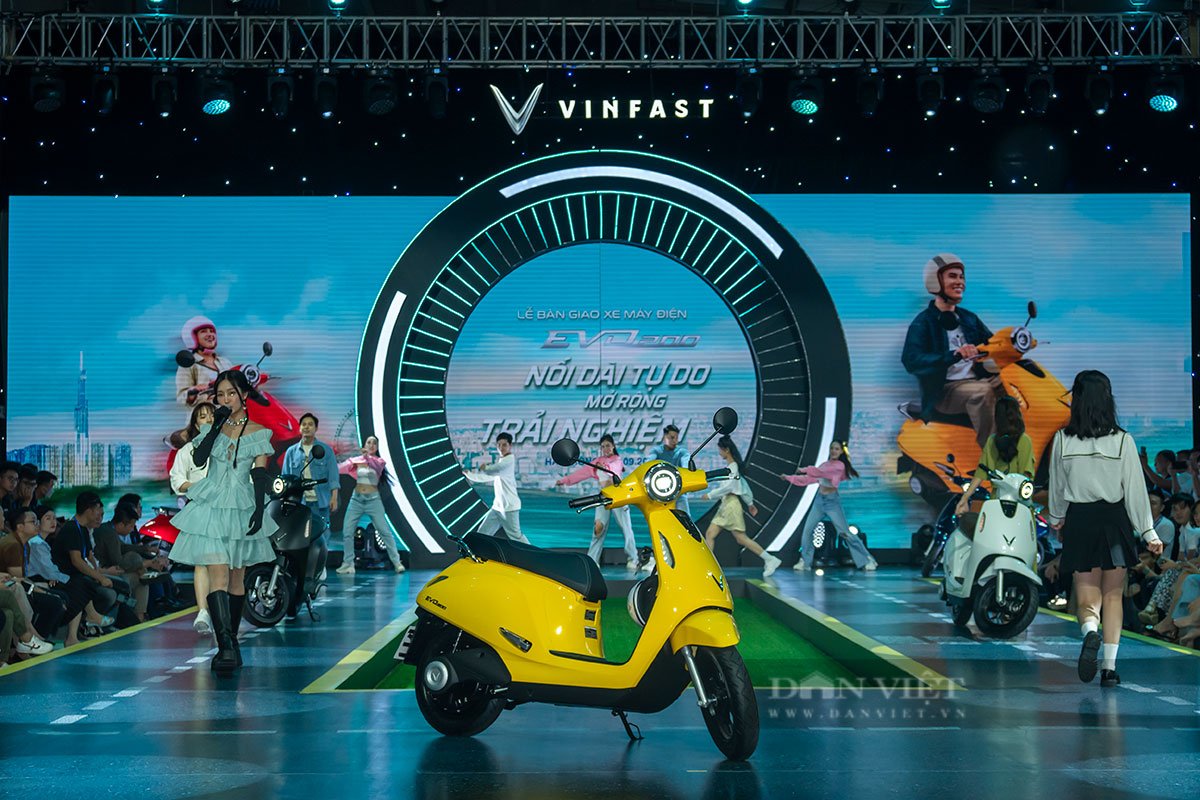 Người dùng nói gì về xe máy điện VinFast Evo200 vừa bàn giao tại Việt Nam? - Ảnh 3.