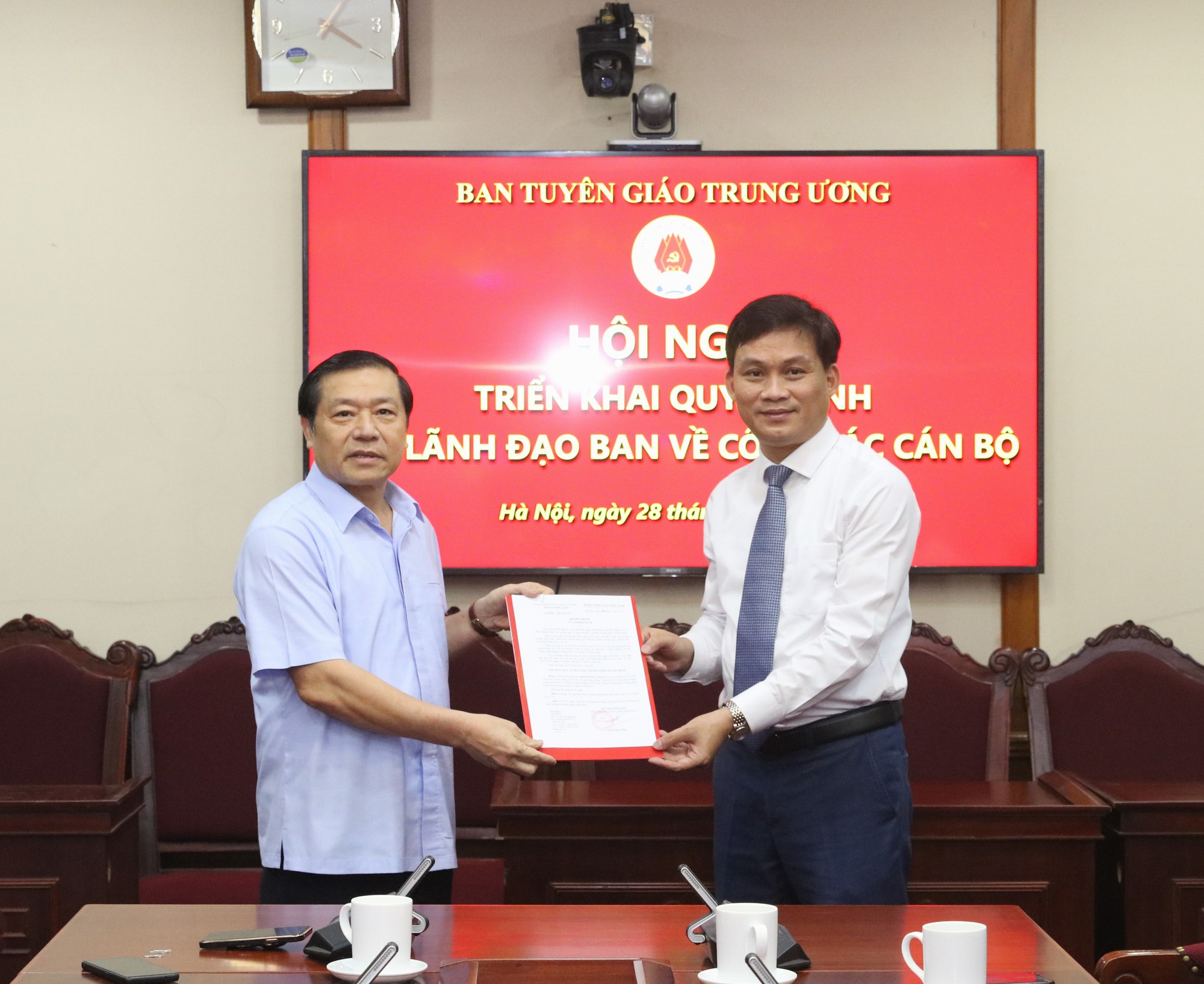 Bổ nhiệm ông Nguyễn Phú Trường làm Vụ trưởng của Ban Tuyên giáo Trung ương - Ảnh 1.