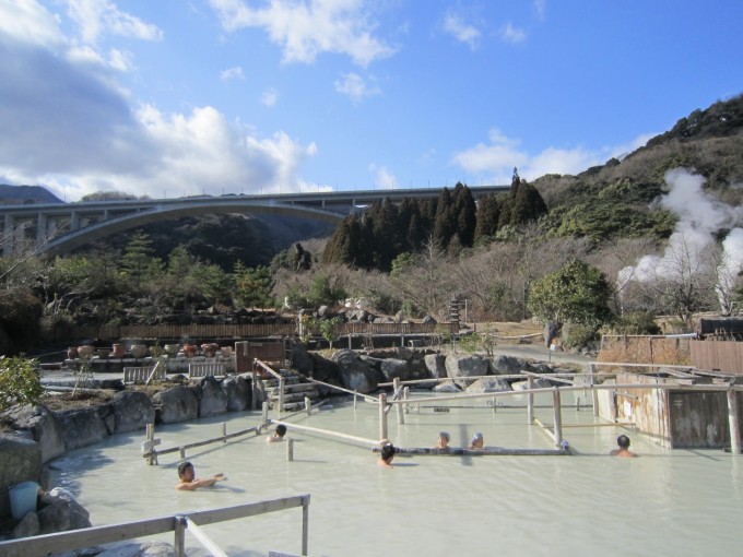  Suối nước nóng Nhật Bản đẹp như cảnh tiên - Ảnh 7.