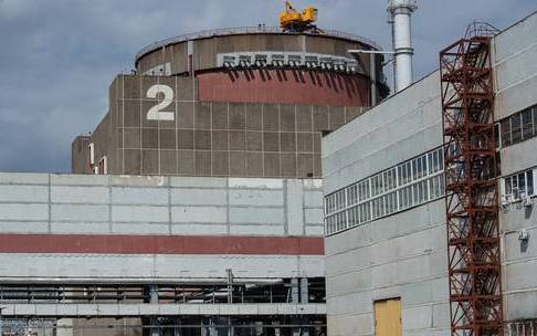 Ukraine thừa nhận pháo kích xung quanh khu vực nhà máy hạt nhân Zaporizhzhia