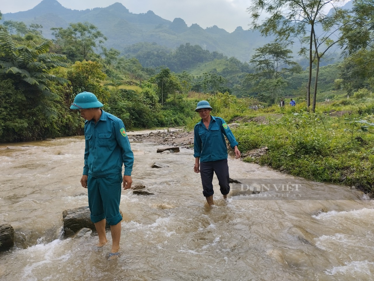 Lào Cai: Đi chăn trâu qua suối, cháu bé bị lũ cuốn trôi - Ảnh 3.