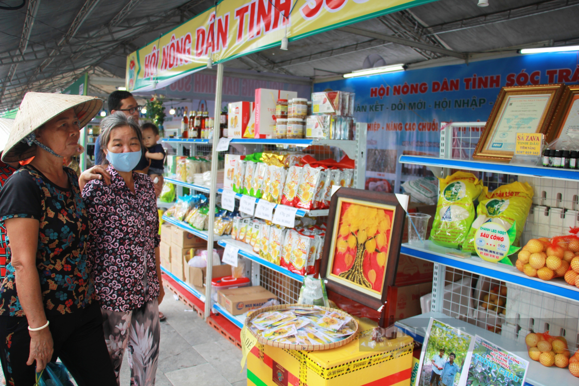 Hội thi Nhà nông đua tài toàn quốc lần thứ V: Hàng loạt sản phẩm OCOP xuất hiện tại hội chợ triển lãm - Ảnh 5.