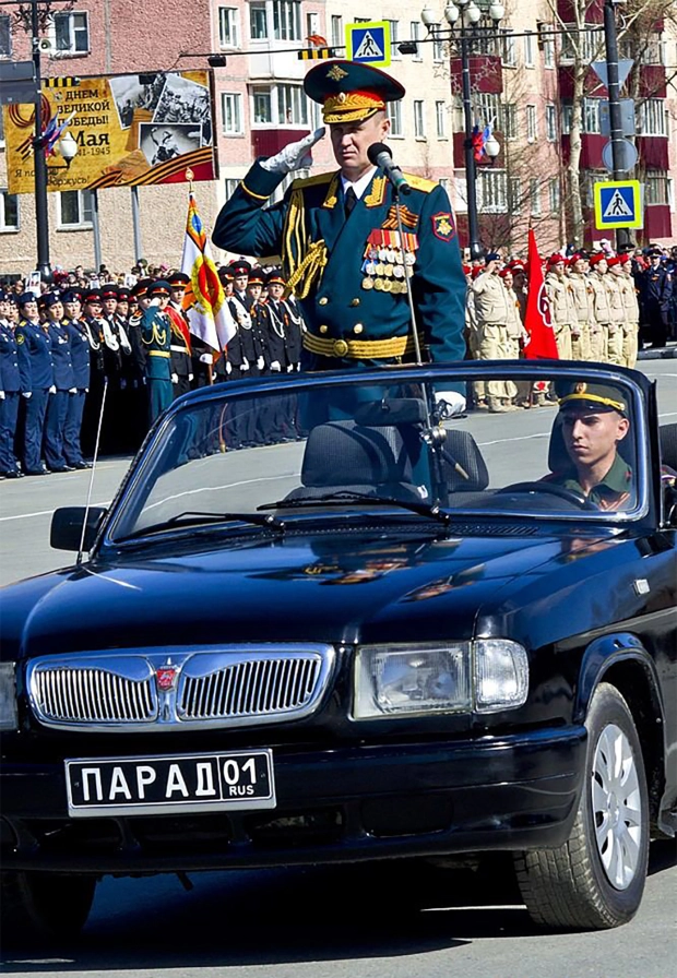 Ukraine tìm ra vị tướng Nga ra lệnh tấn công Mariupol, bao vây nhà máy thép Azovstal - Ảnh 1.