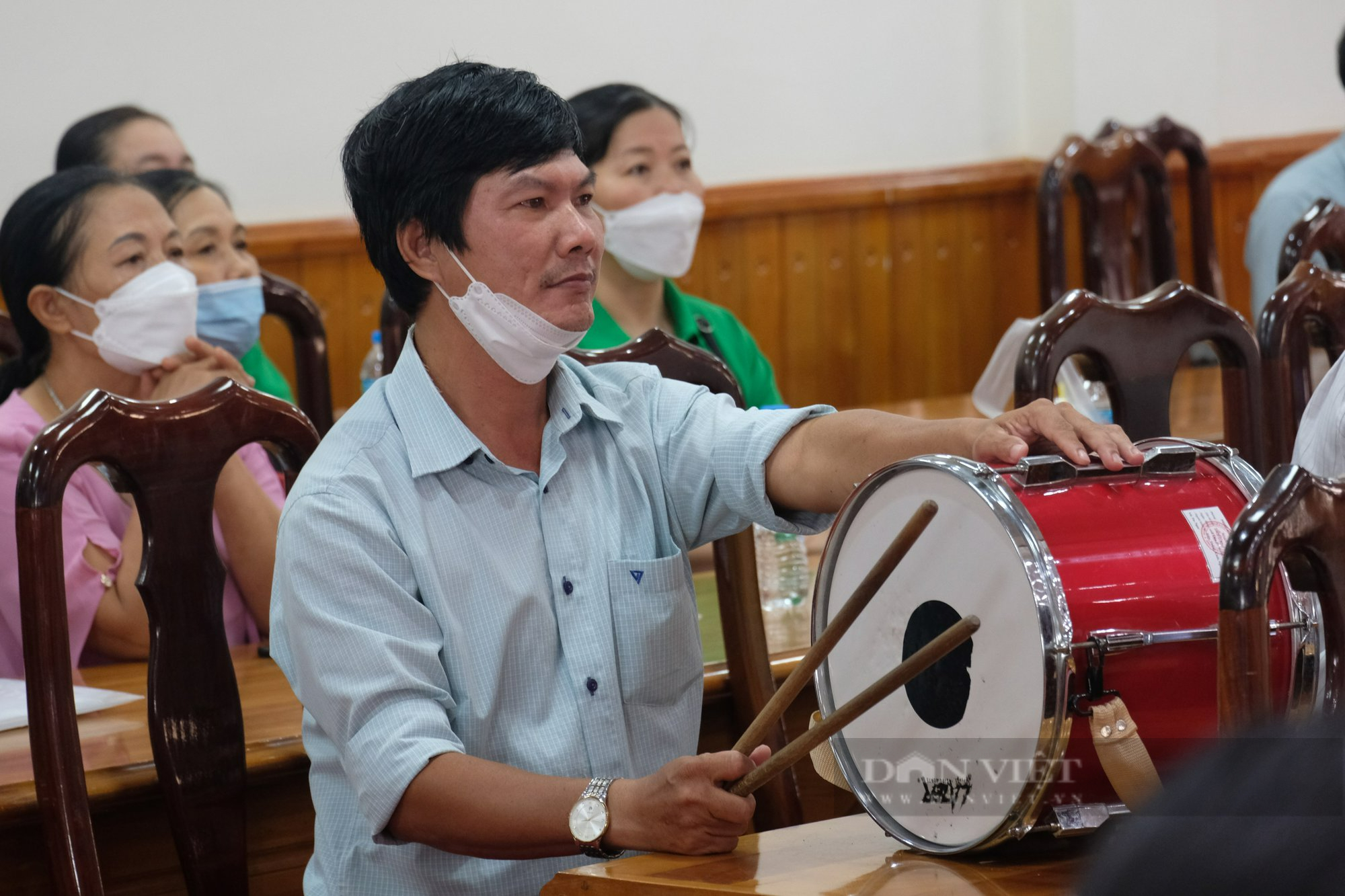 Hội thi Nhà nông đua tài toàn quốc tiếp tục bùng nổ với phần thi &quot;Nghe nông dân nói&quot; - Ảnh 1.