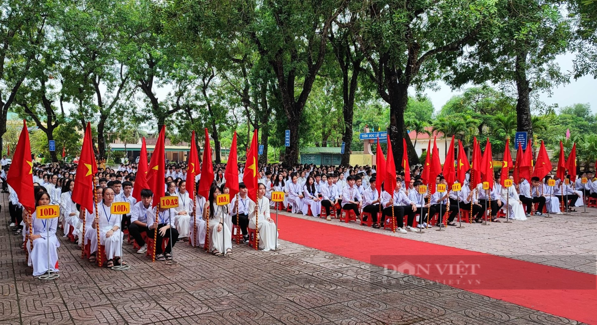 Hơn 800.000 học sinh Nghệ An tưng bừng khai giảng năm học mới - Ảnh 1.