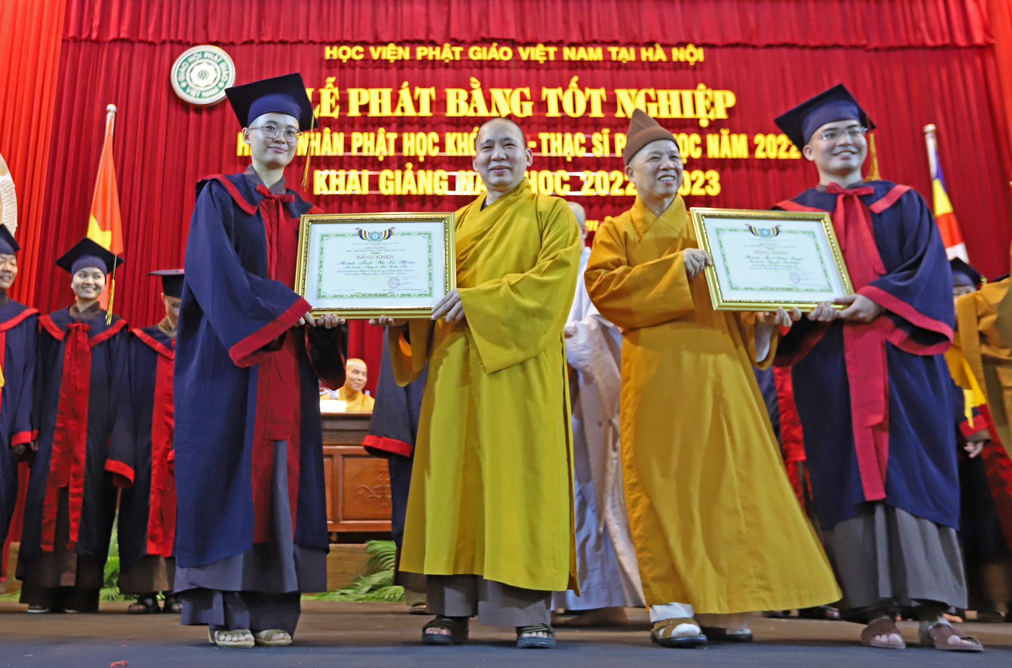 Lễ khai giảng đặc biệt tại ngôi trường có nhiều nhà sư theo học nhất Việt Nam - Ảnh 8.