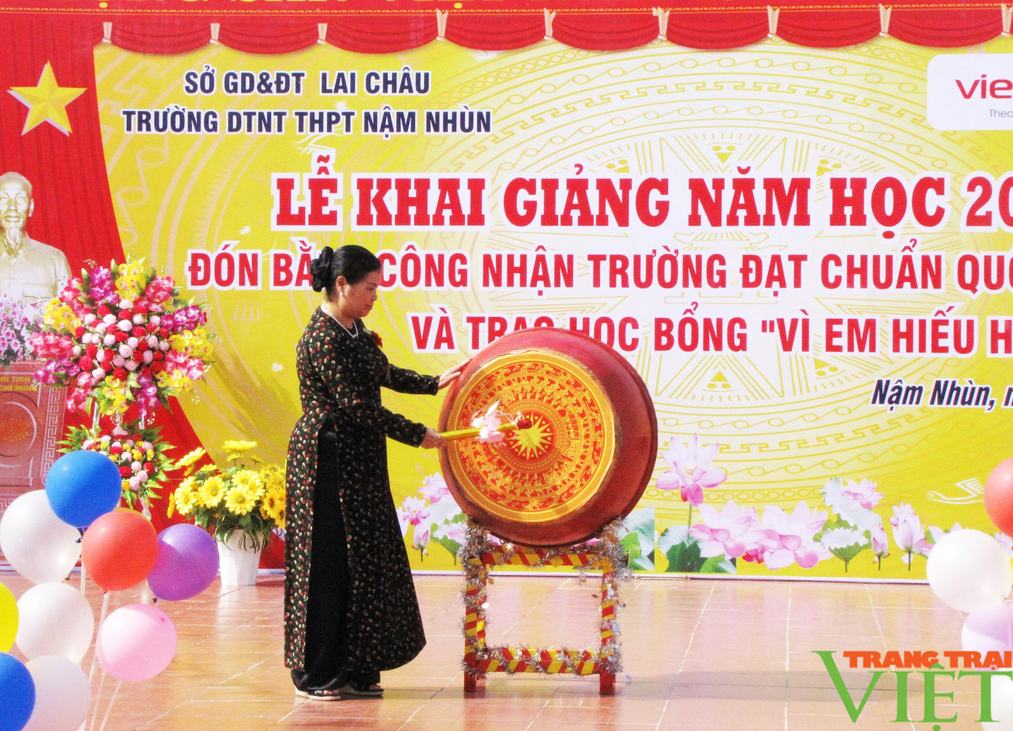 Bí thư Tỉnh ủy Lai Châu đánh trống khai giảng năm học mới tại Nậm Nhùn - Ảnh 2.