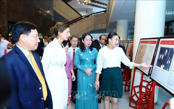 Kỷ niệm 35 năm UNESCO ra nghị quyết tôn vinh Chủ tịch Hồ Chí Minh