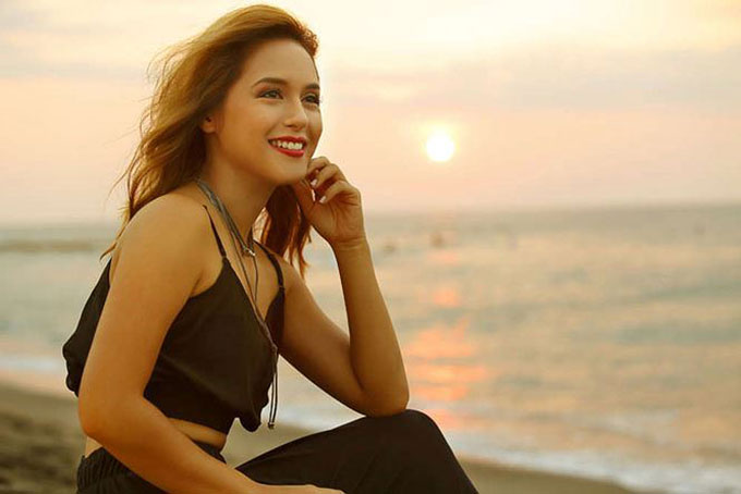 Hot girl nổi tiếng làng bóng đá Philippines vừa xinh đẹp lại tài giỏi - Ảnh 11.