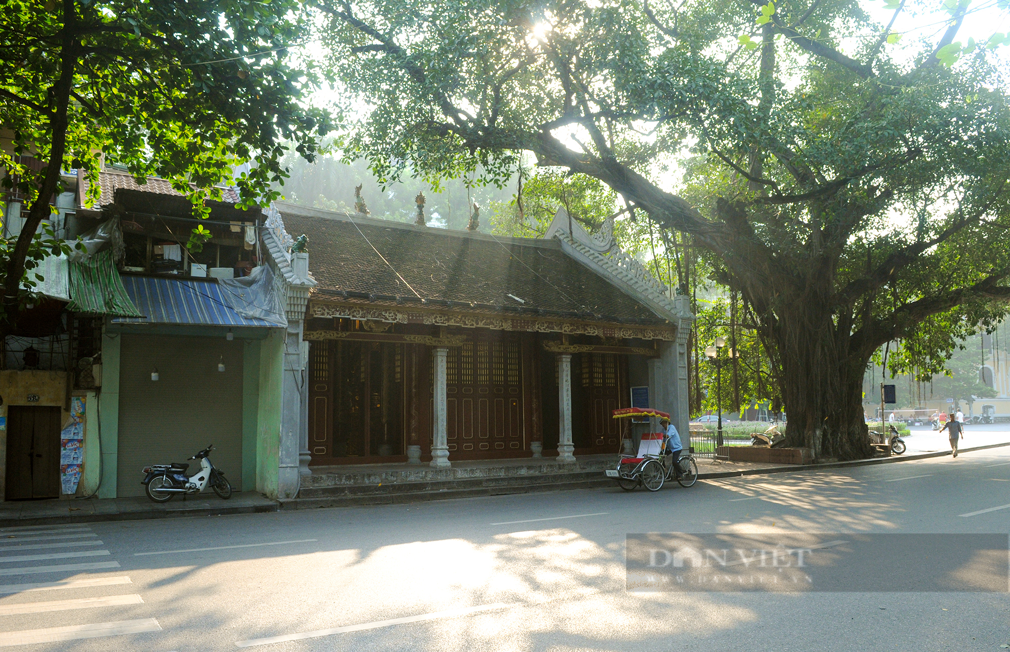 Dạo quanh Hà Nội để cảm nhận ánh nắng kỳ diệu của mỗi buổi sáng khi vào thu - Ảnh 7.