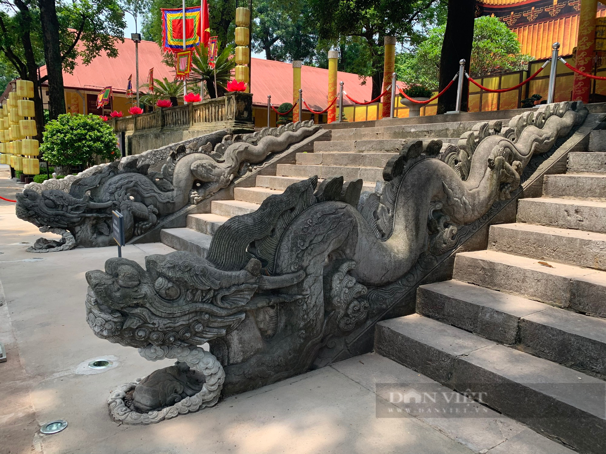 Tuyệt tác điêu khắc Điện Kính Thiên 500 tuổi ở Hà Nội - Ảnh 3.