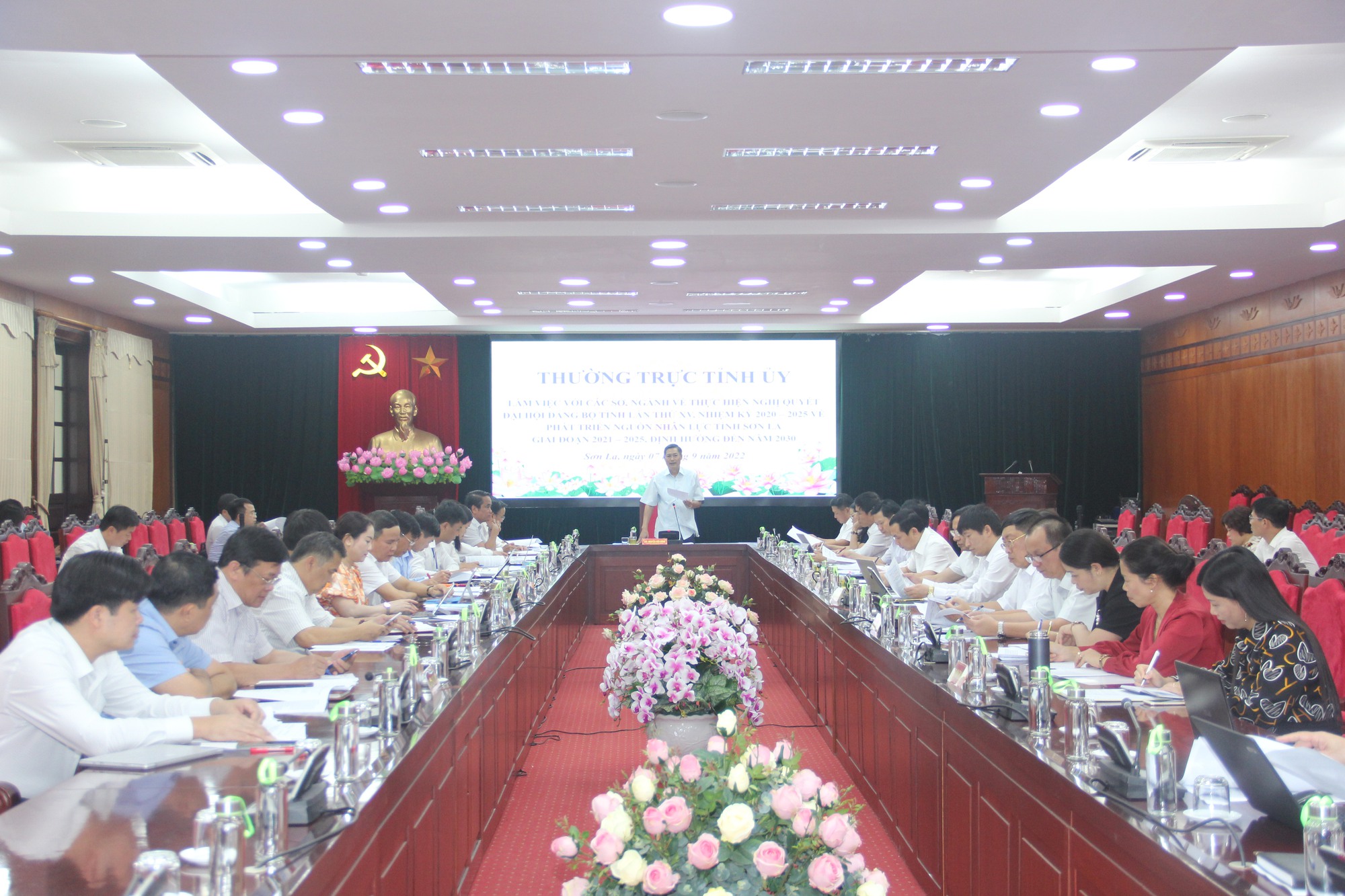 Sơn La: Tập trung phát triển nguồn nhân lực giai đoạn 2021-2025 - Ảnh 1.