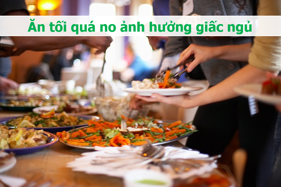 3 cách ăn tối của nhiều người Việt làm tăng nguy cơ ung thư, bệnh tim mạch - Ảnh 3.