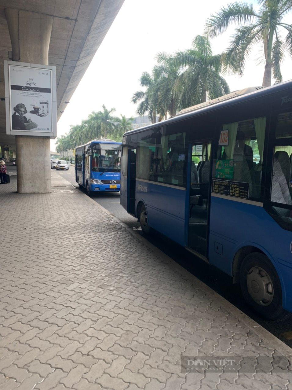 Tái khởi động tuyến xe buýt 109 giải toả ùn tắc sân bay Tân Sơn Nhất - Ảnh 1.