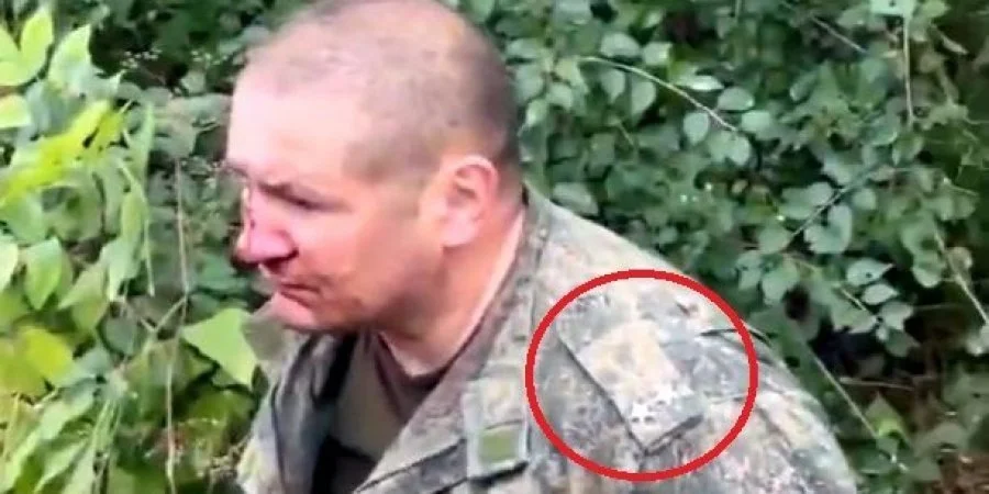Ukraine tung video bắt sống trung tá quân đội Nga trên mặt trận Kharkov - Ảnh 1.