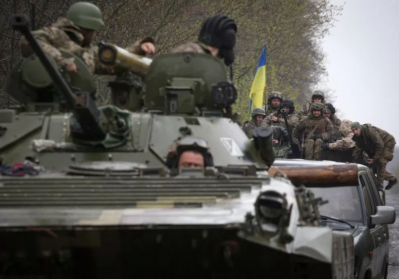Chuyên gia: Ukraine phản công dữ dội, quân Nga bỏ vị trí chiến đấu, tháo chạy khỏi Kharkov  - Ảnh 1.