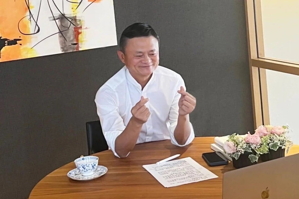 Hình ảnh mới của Jack Ma sau nhiều tháng ẩn dật - Ảnh 1.