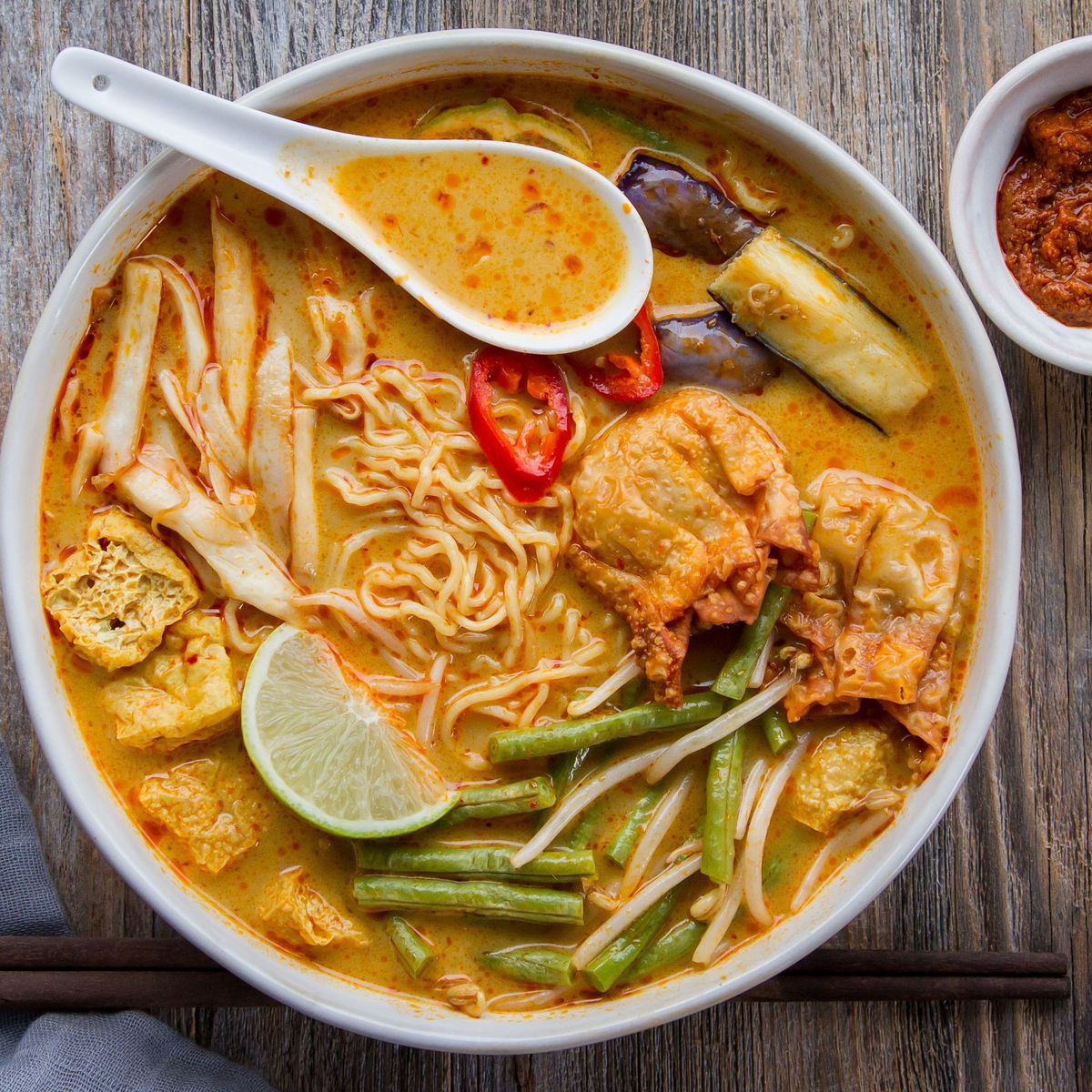 Bón món ăn Việt Nam lọt top 10 món ăn từ sợi ngon nhất Đông Nam Á  - Ảnh 6.