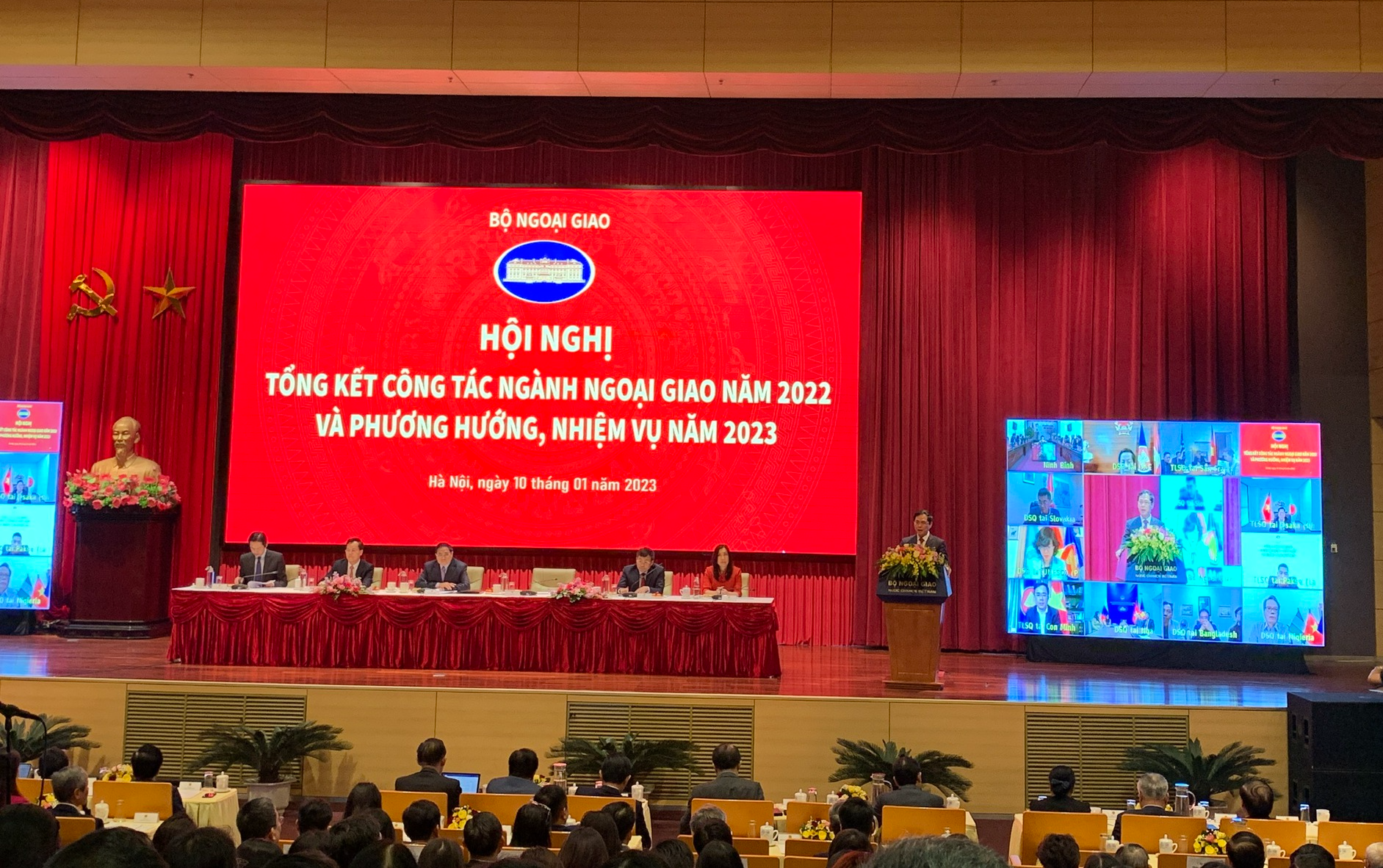 Ngoại giao 2022: Phát huy mạnh mẽ bản sắc &quot;ngoại giao cây tre Việt Nam&quot; - Ảnh 1.