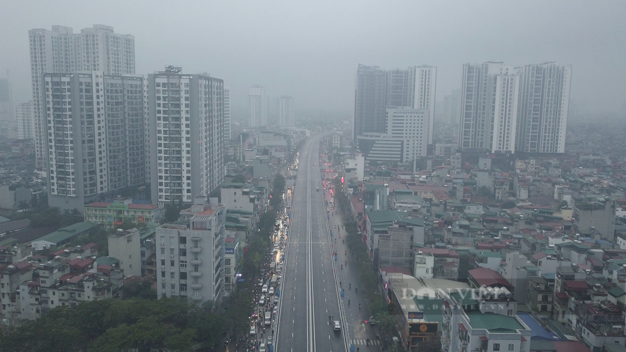 Tuyến đường vành đai trên cao gần 10.000 tỷ ở Hà Nội chính thức thông xe - Ảnh 2.