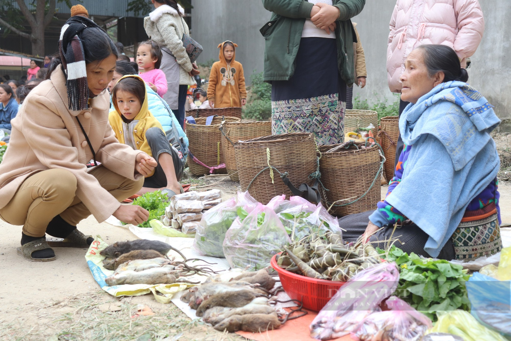 Chợ phiên Na Mèo: Điểm giao thương của người dân Việt – Lào tại Thanh Hoá - Ảnh 9.