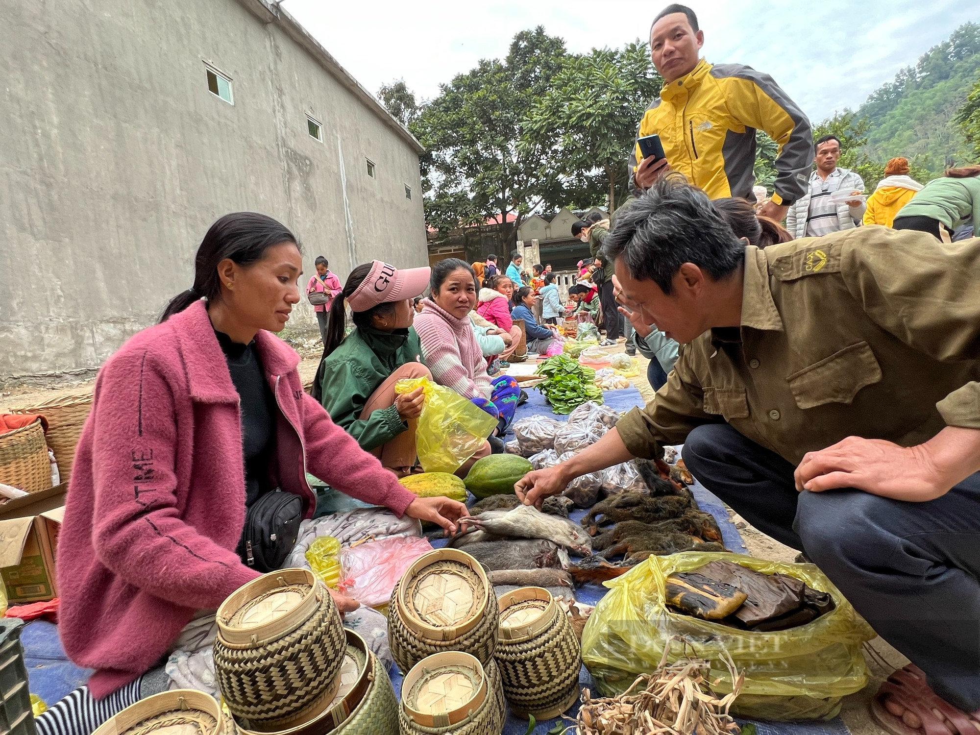 Chợ phiên Na Mèo: Điểm giao thương của người dân Việt – Lào tại Thanh Hoá - Ảnh 21.